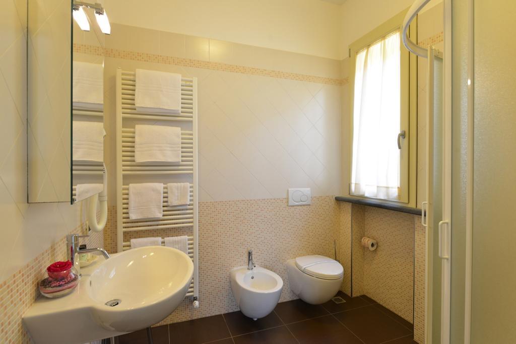 Hotel Rosignano Rosignano Solvay Pokoj fotografie